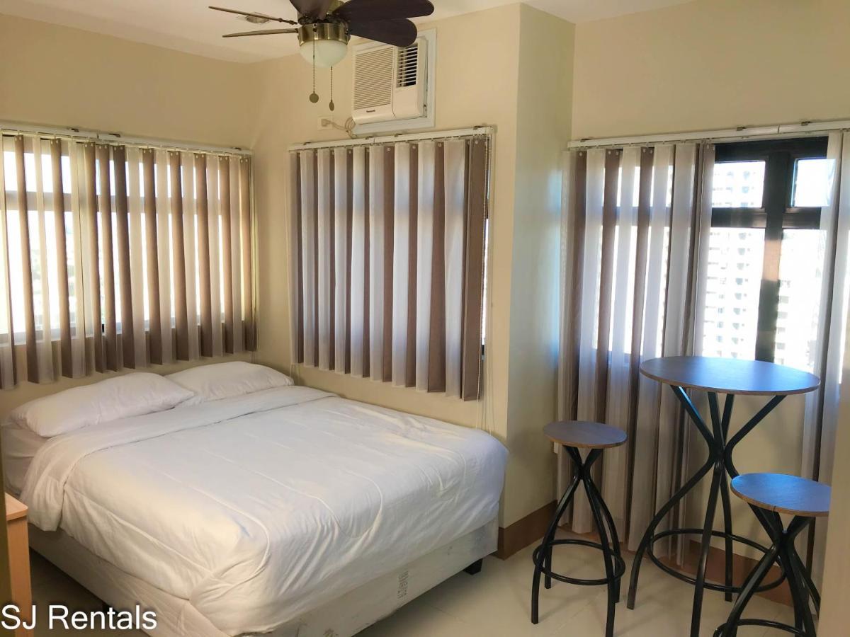 2 Bedroom Condo @ Midpoint Residences W/ City View Mandaue Bagian luar foto