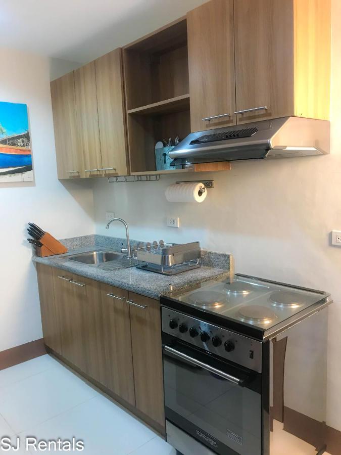 2 Bedroom Condo @ Midpoint Residences W/ City View Mandaue Bagian luar foto